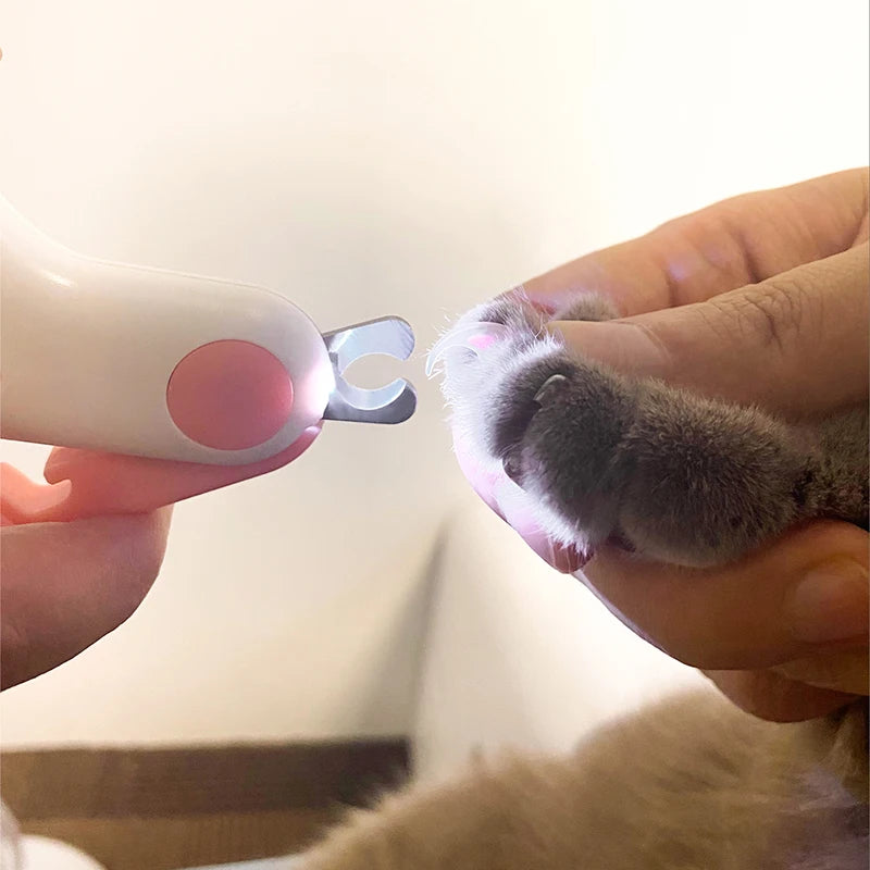 LumiPaw™ - LED Pet Nail Clippers